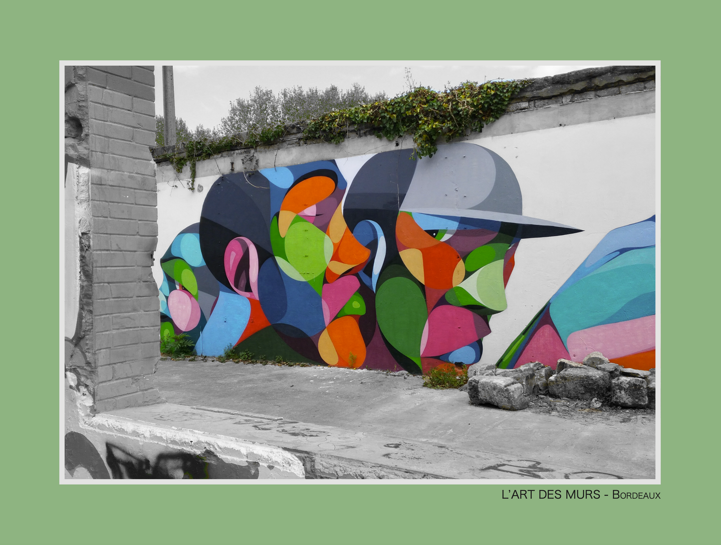 photo d'un street art mural dans la ville de bordeaux