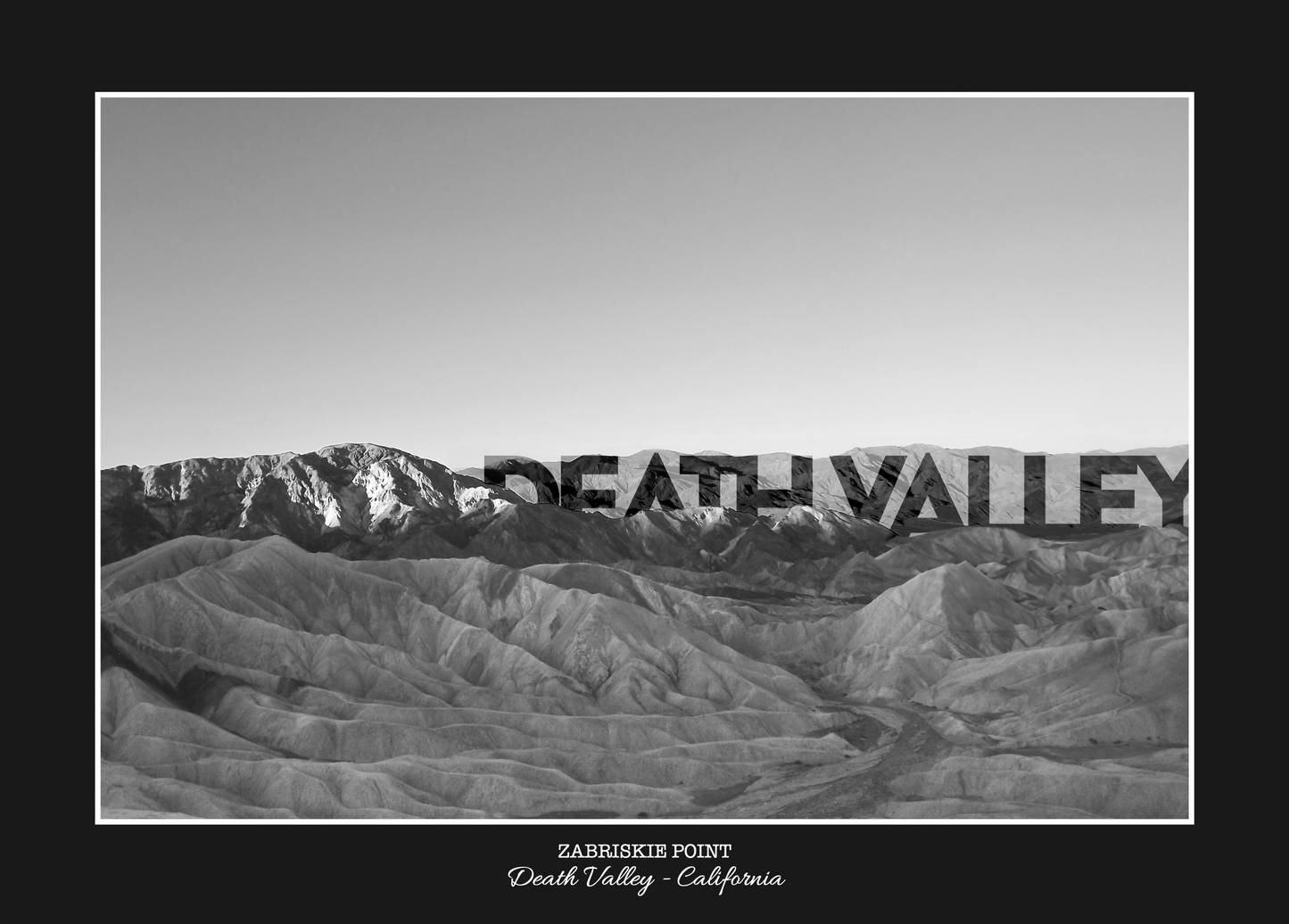photo noir et blanc du désert de la vallée de la mort aux états-unis d’Amérique